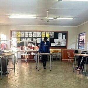On the 3rd of August, our Junior & Senior Debate team participated in the first round of the loc(3)